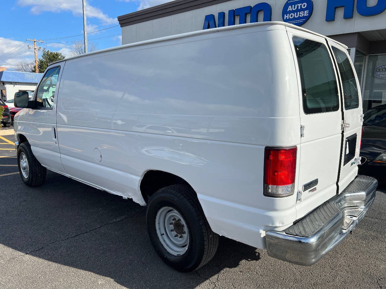 Used 2013 Ford E-250 and Econoline 250 w/ Commercial Cargo Van Pkg RWD image 12