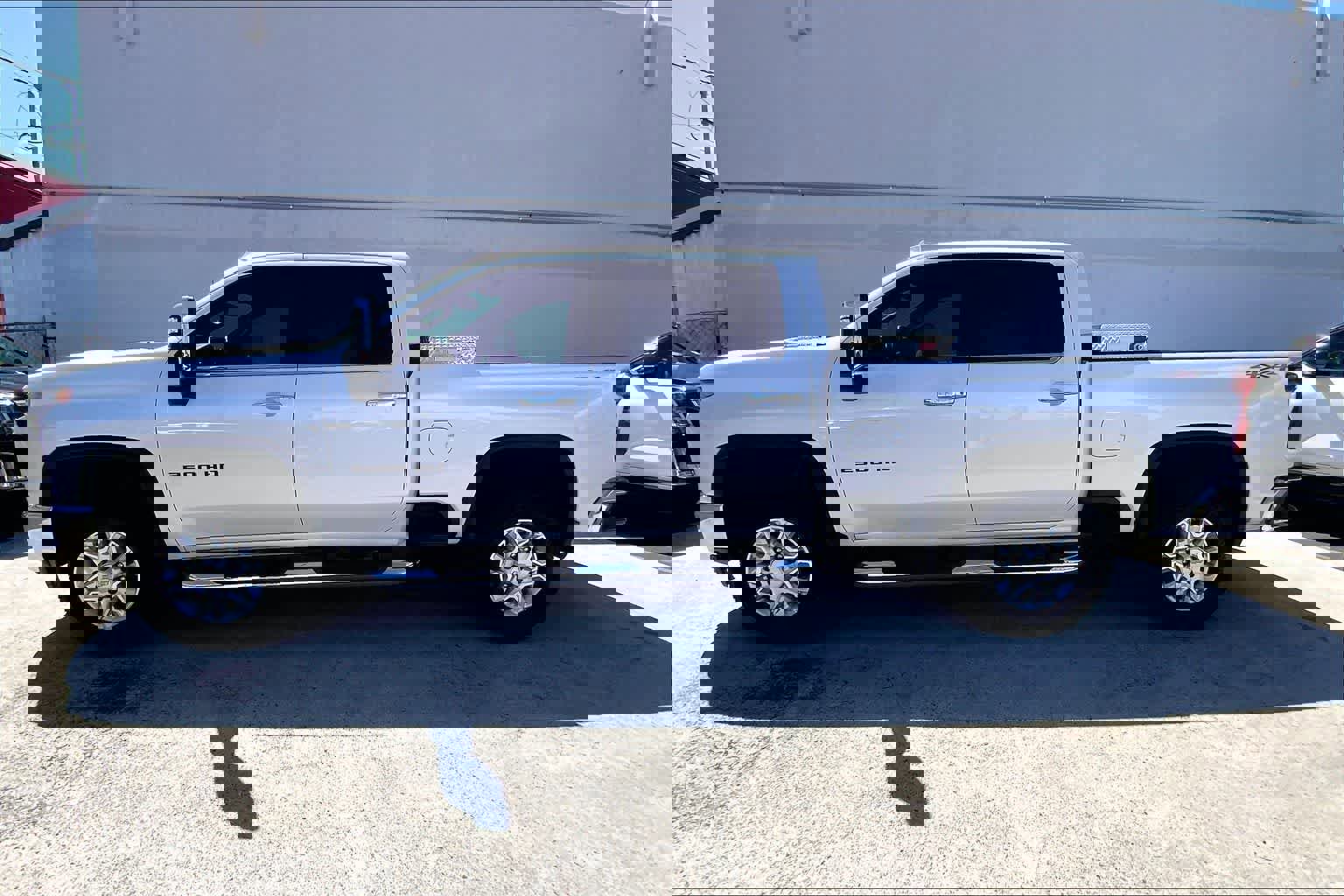 Used 2020 Chevrolet Silverado 2500 LTZ w/ LTZ Plus Package image 4