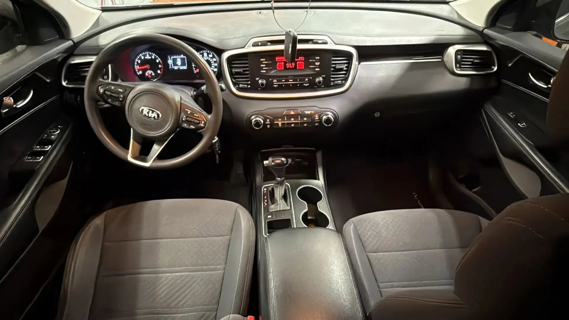 Used 2017 Kia Sorento L image 29