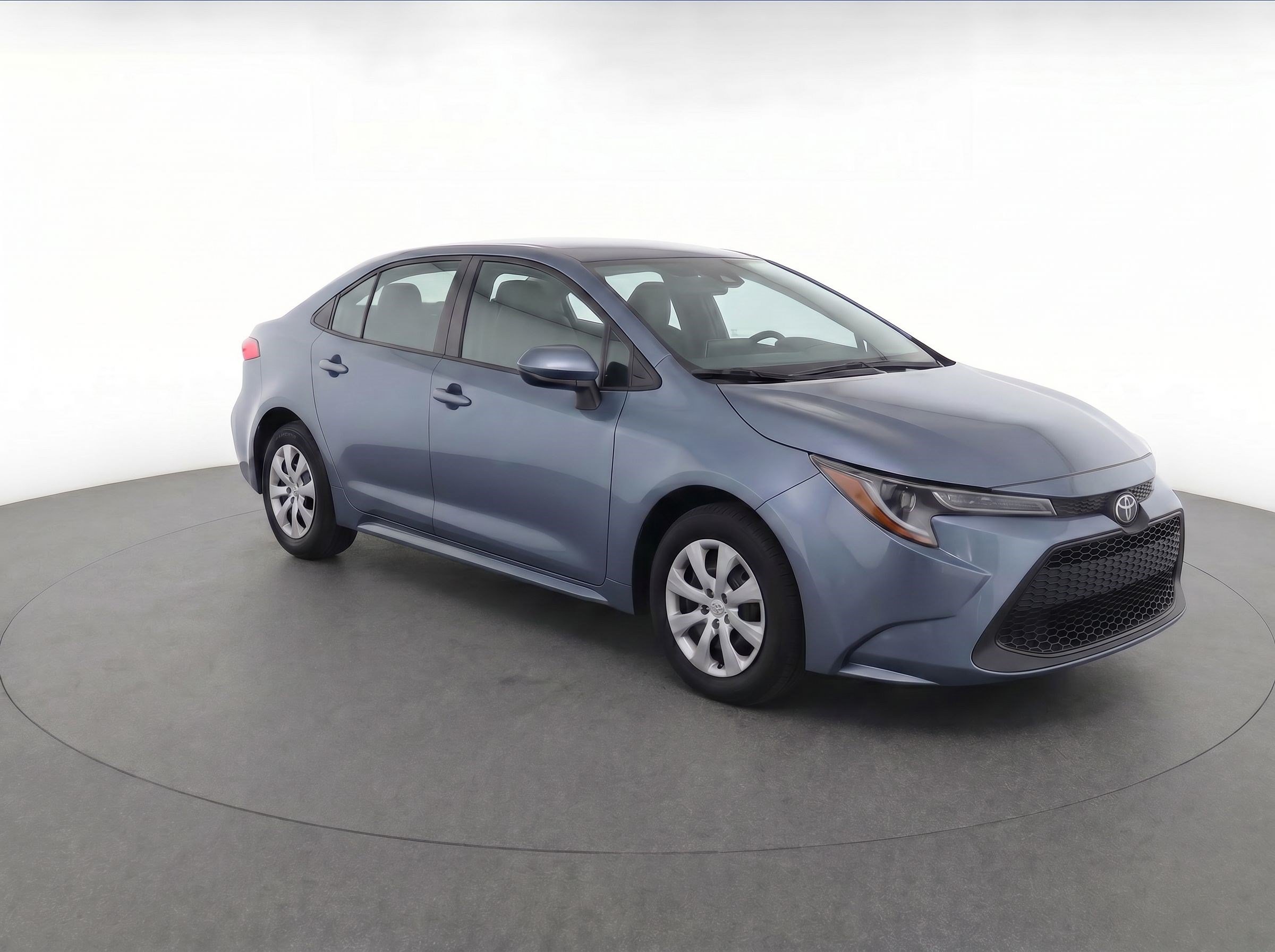 Certified 2025 Toyota Corolla LE FWD image 2