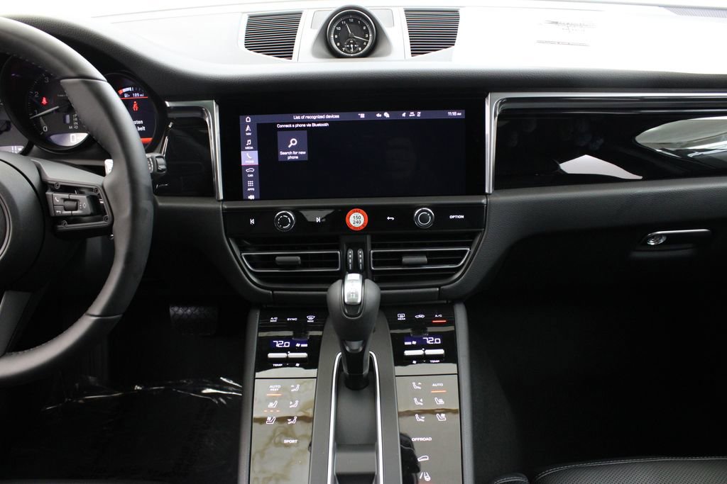 New 2026 Porsche Macan image 28