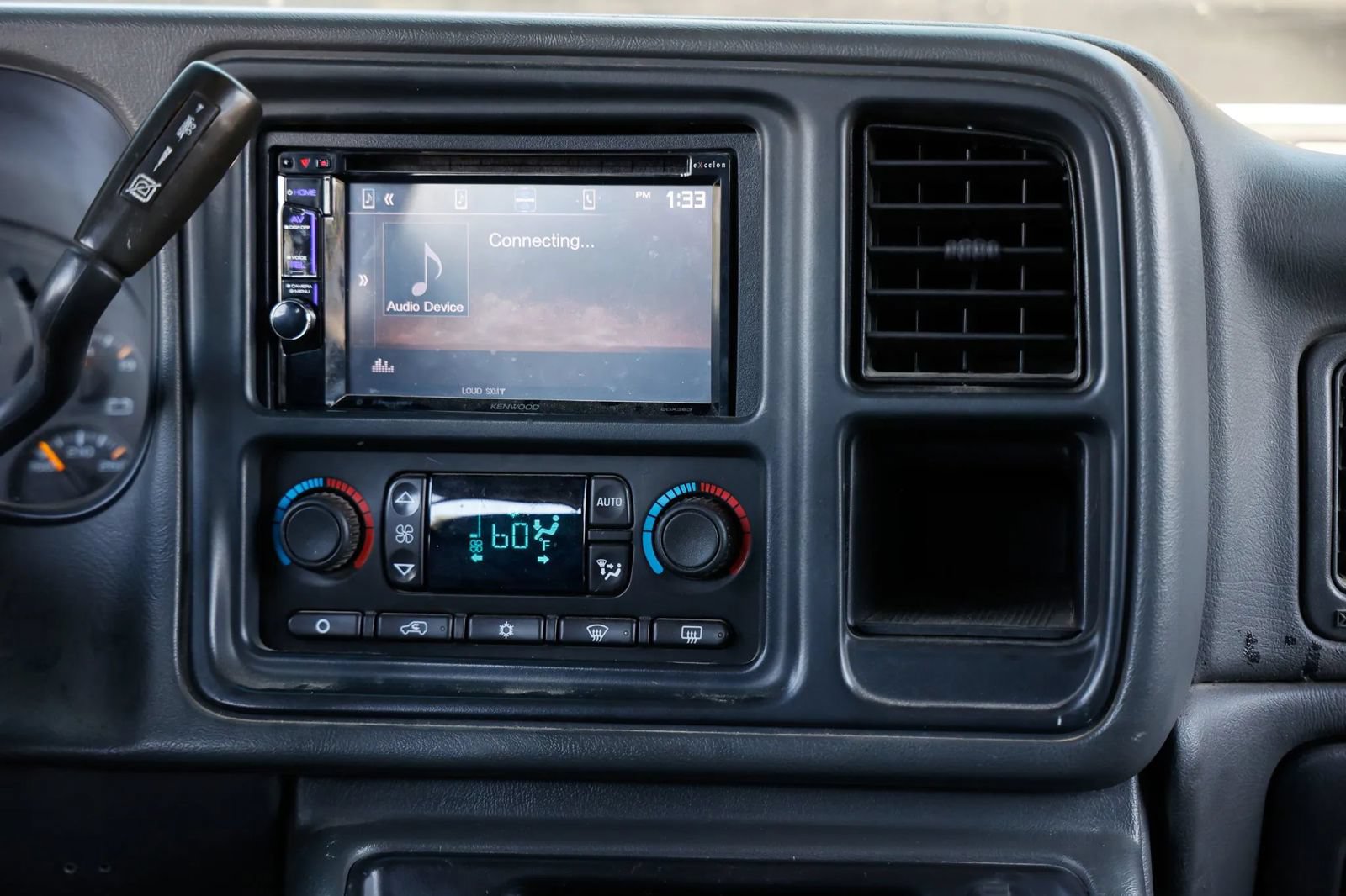 Used 2003 Chevrolet Silverado 2500 LT AWD/4WD image 29