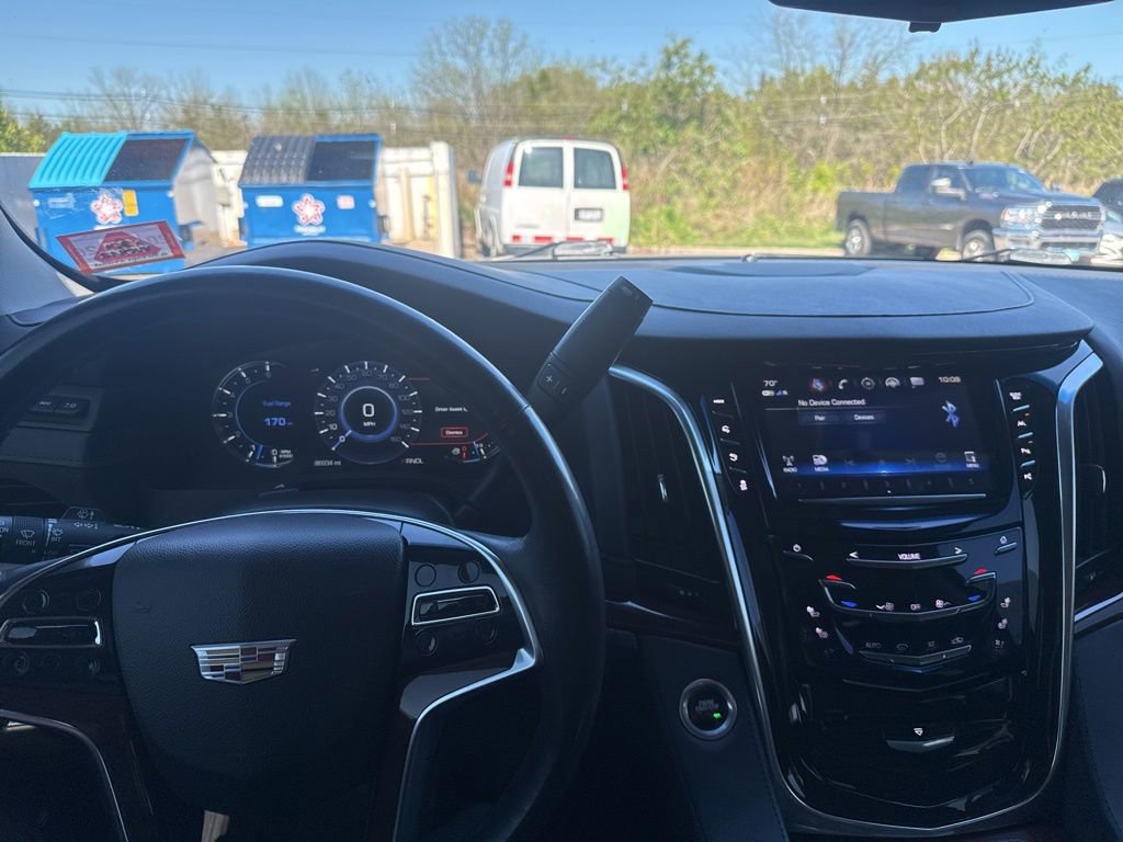 Used 2019 Cadillac Escalade Premium Luxury AWD/4WD image 18