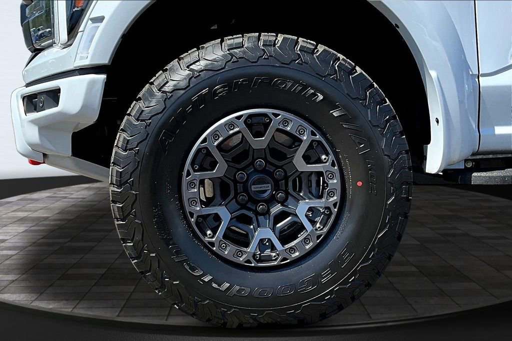 Used 2025 Ford F150 Raptor w/ Equipment Group 803A Raptor R AWD/4WD image 38