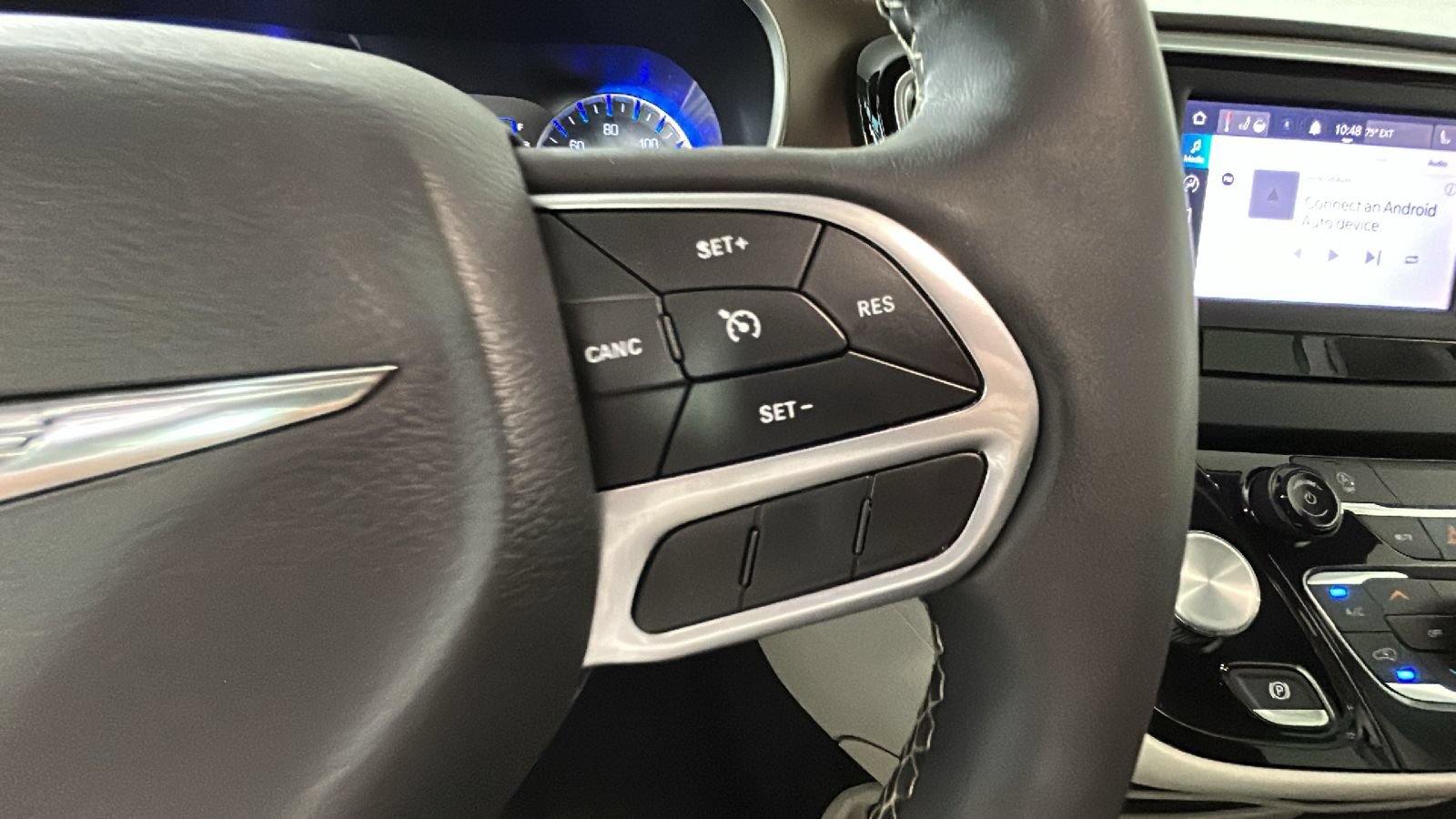 Used 2022 Chrysler Voyager LX FWD image 20
