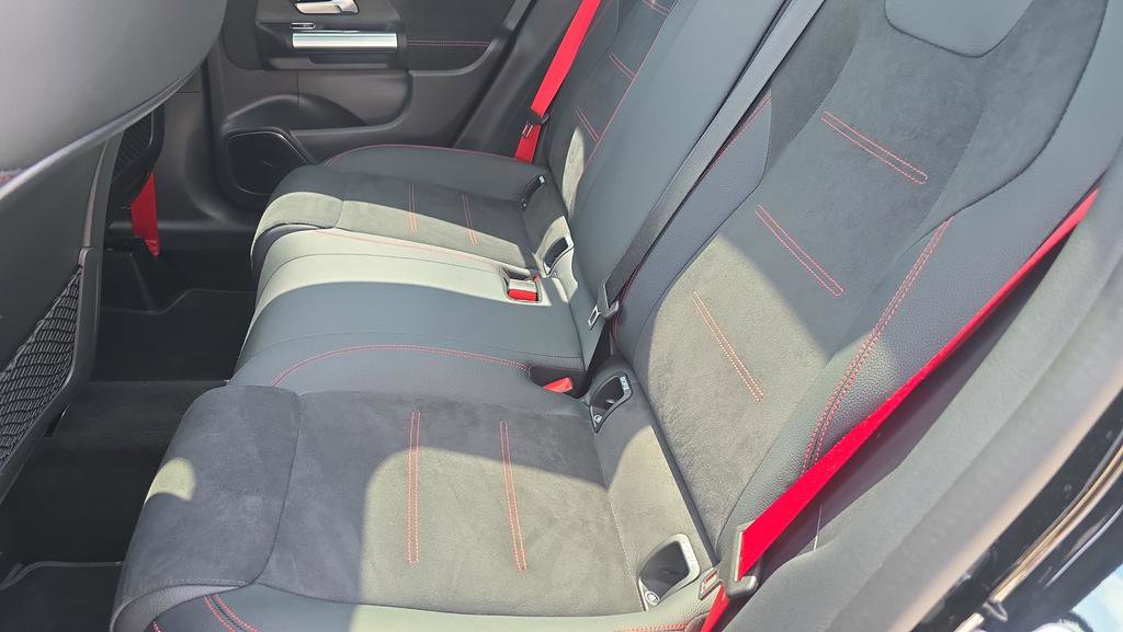 Used 2024 Mercedes-Benz GLA 35 AMG 4MATIC image 10