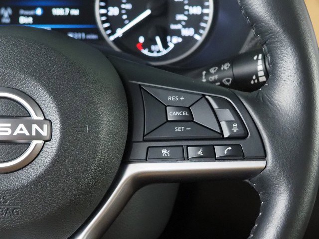 Used 2024 Nissan Sentra SV w/ SV Premium Package image 26