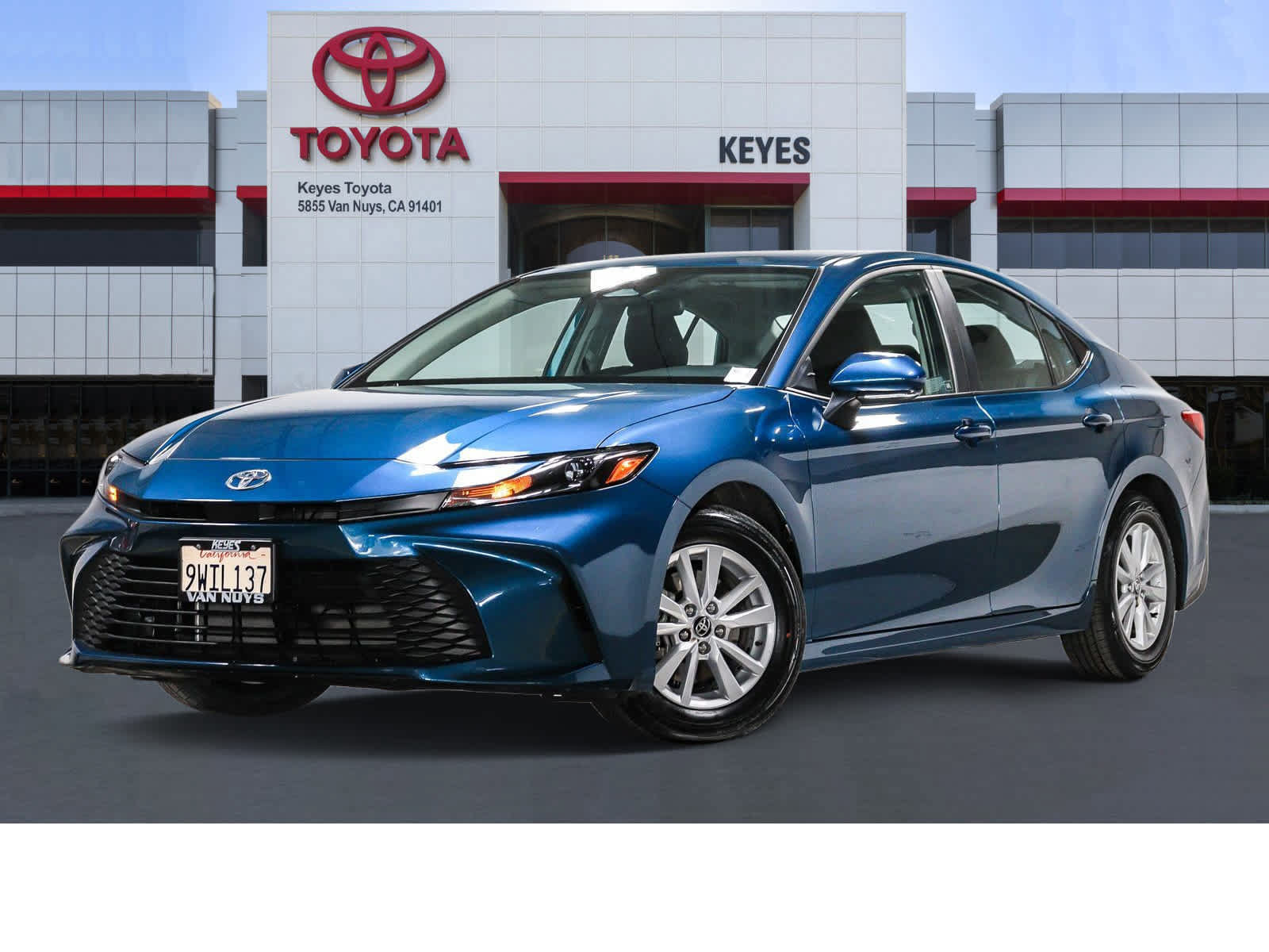 Used 2026 Toyota Camry LE FWD image 1