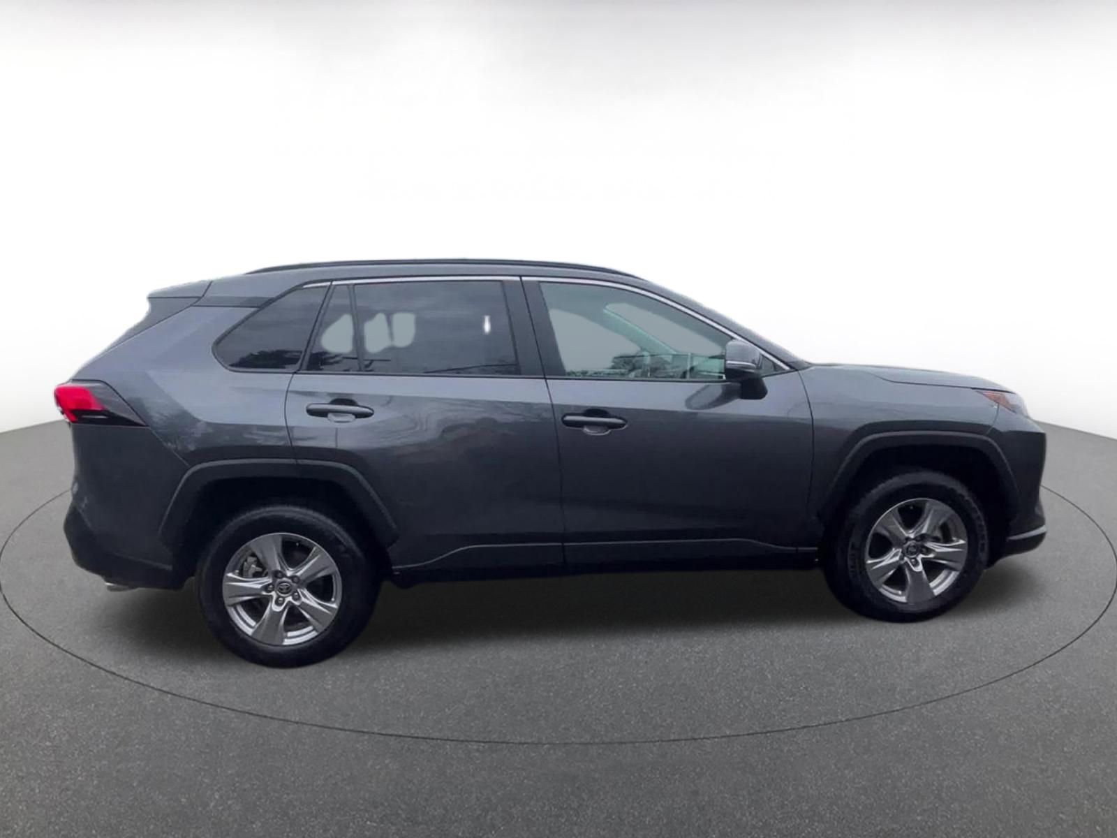 Used 2025 Toyota RAV4 XLE w/ Convenience Package image 16