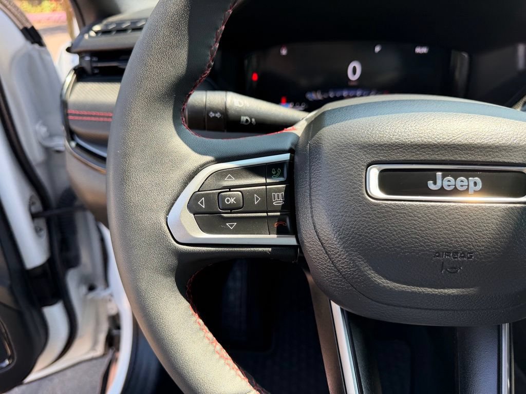 Used 2024 Jeep Compass Trailhawk w/ Trailhawk Elite Group AWD/4WD image 17