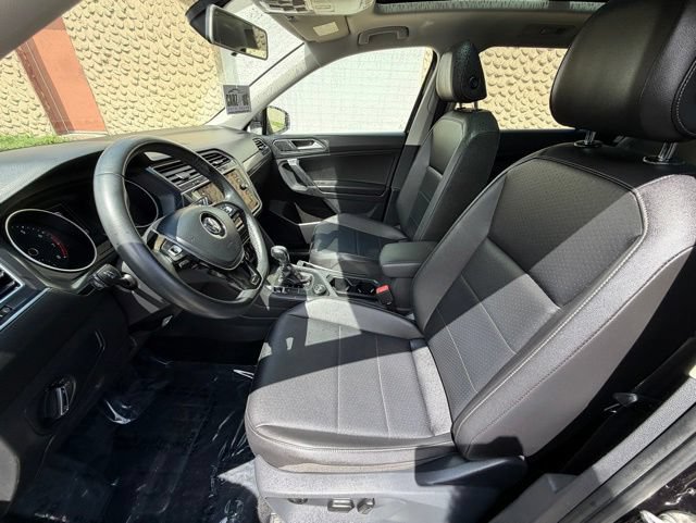 Used 2020 Volkswagen Tiguan SE AWD/4WD image 13