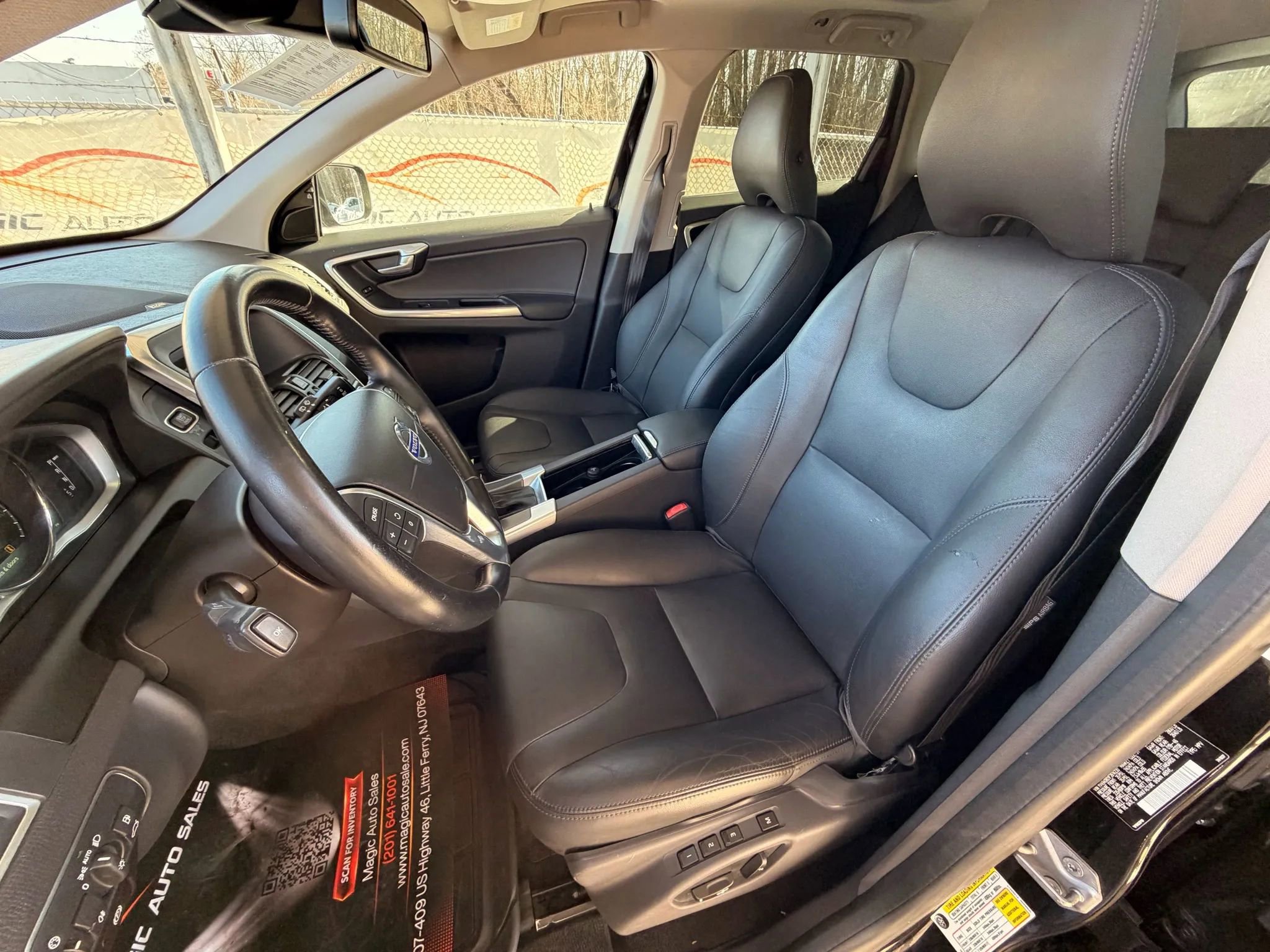 Used 2015 Volvo XC60 3.2 Platinum image 16