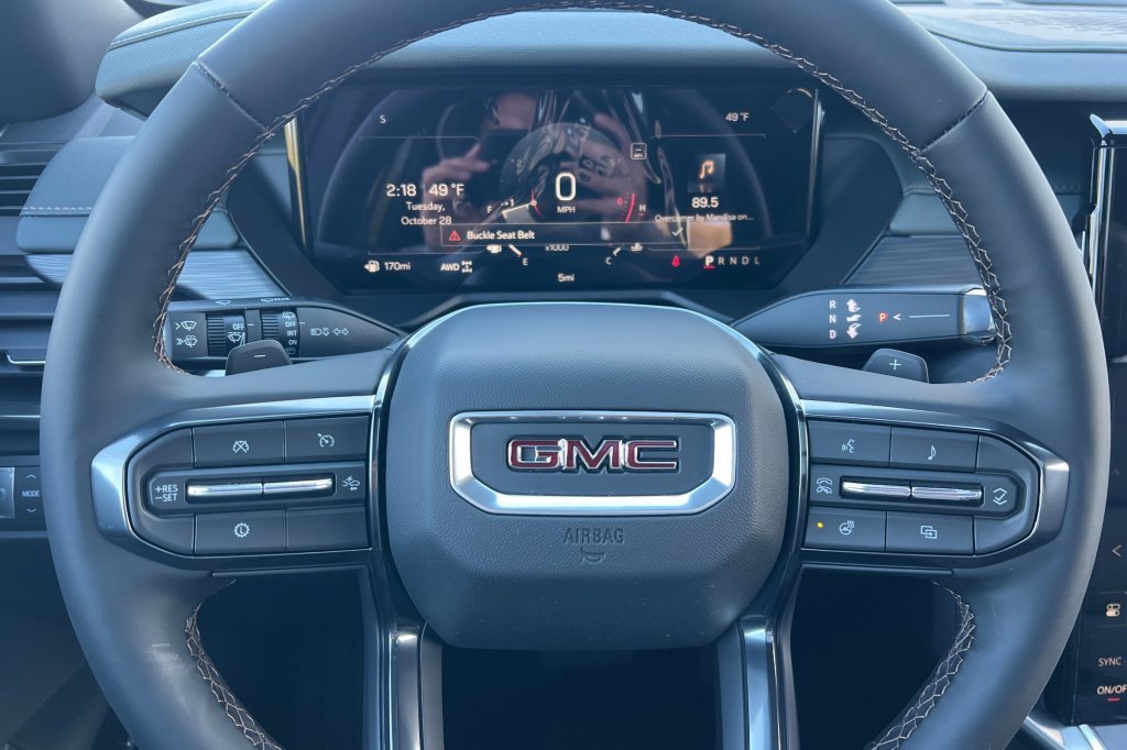 New 2026 GMC Acadia AT4 w/ Luxury Package image 22