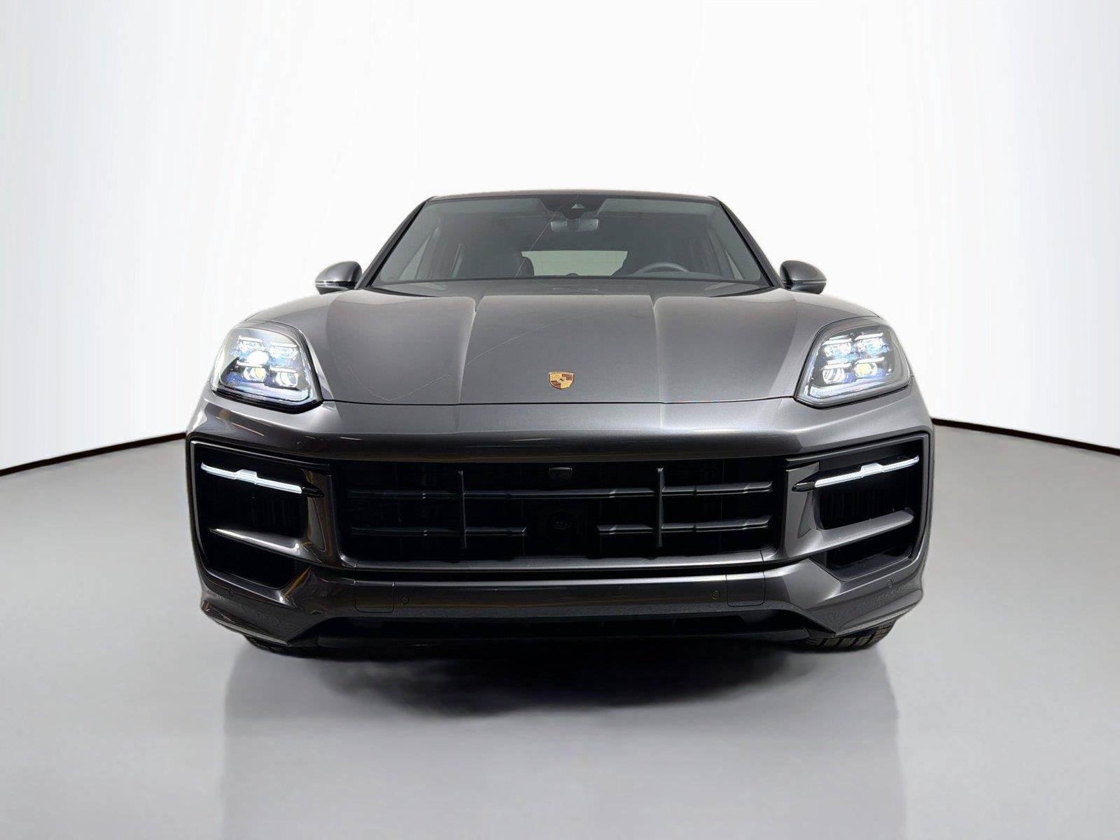 Certified 2025 Porsche Cayenne Coupe AWD/4WD image 10