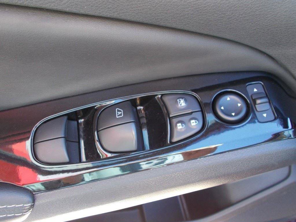 Used 2024 Nissan Altima 2.5 SL image 17