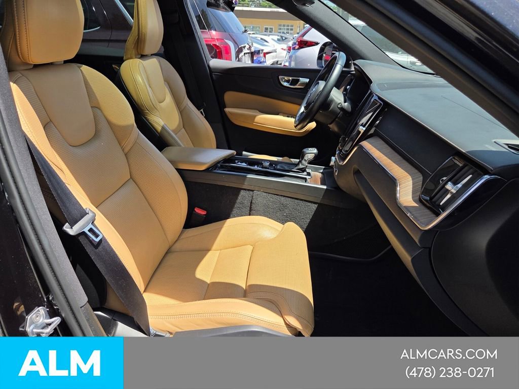 Used 2021 Volvo XC60 T5 Inscription w/ Advanced Package AWD/4WD image 15