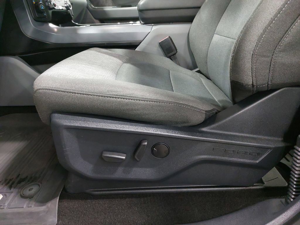 Used 2022 Ford F150 XLT w/ Equipment Group 302A High image 26