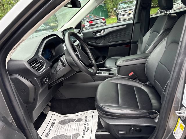 Used 2025 Ford Escape Platinum AWD/4WD image 8