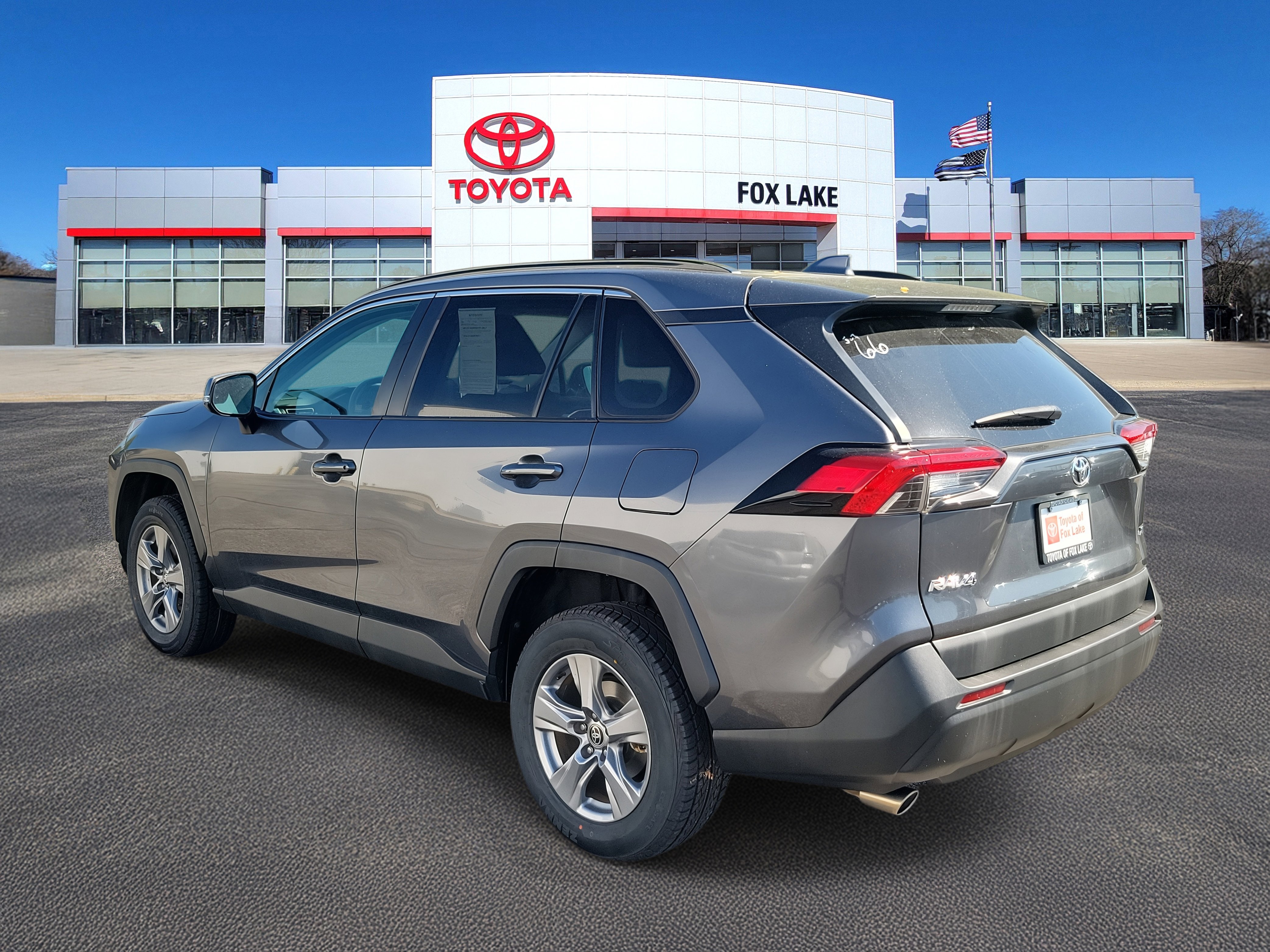 Used 2022 Toyota RAV4 XLE image 3