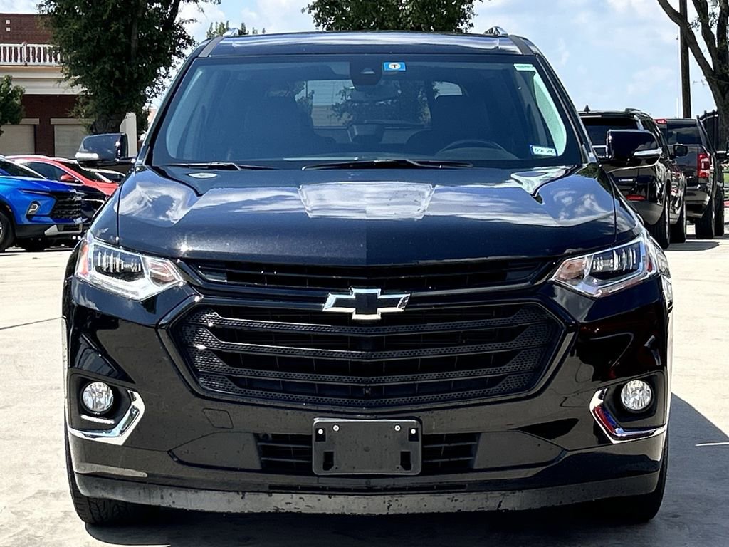 Used 2019 Chevrolet Traverse Premier w/ LPO, Blackout Package FWD image 9