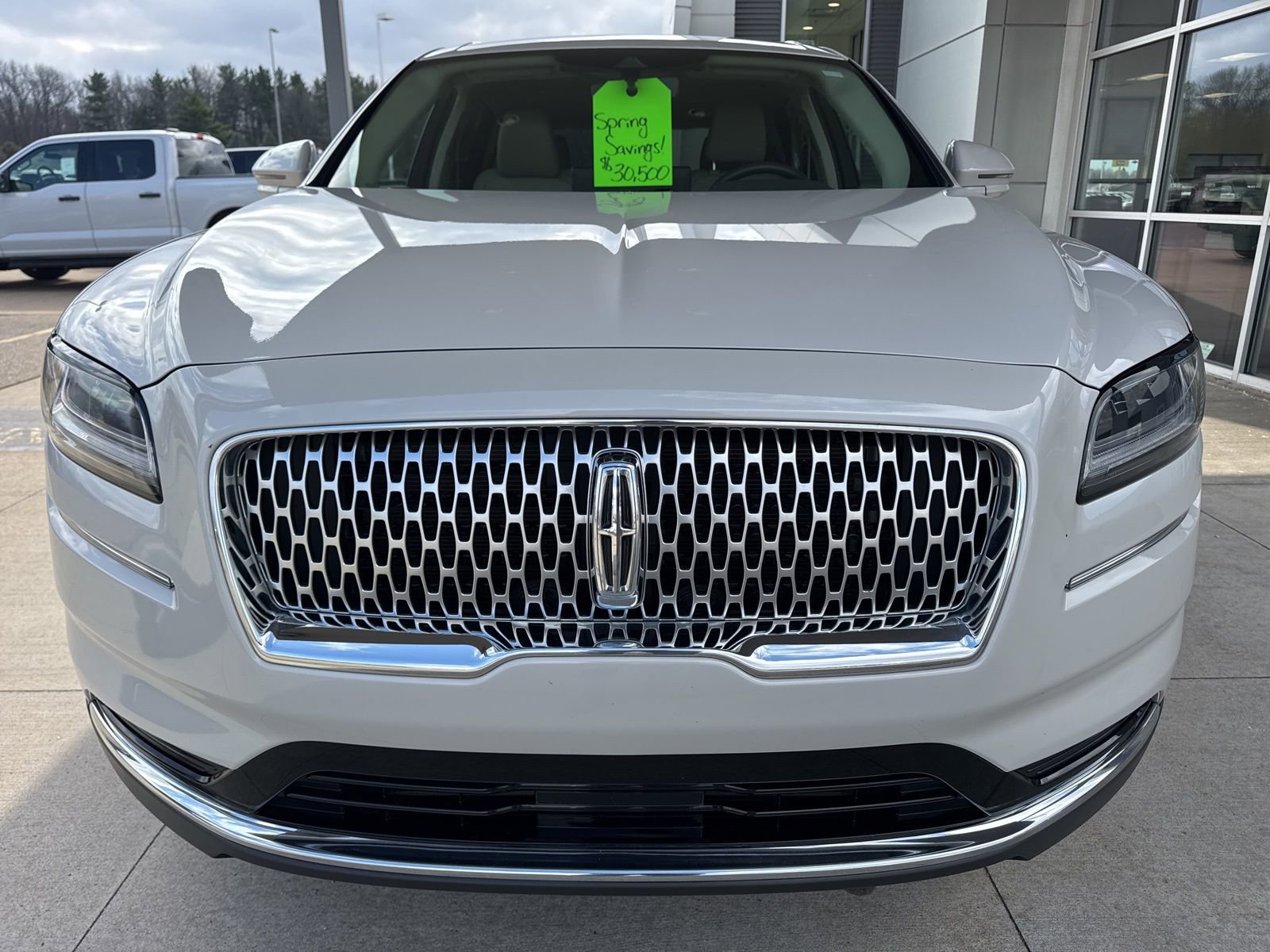 Used 2023 Lincoln Nautilus FWD w/ Premium Package image 10
