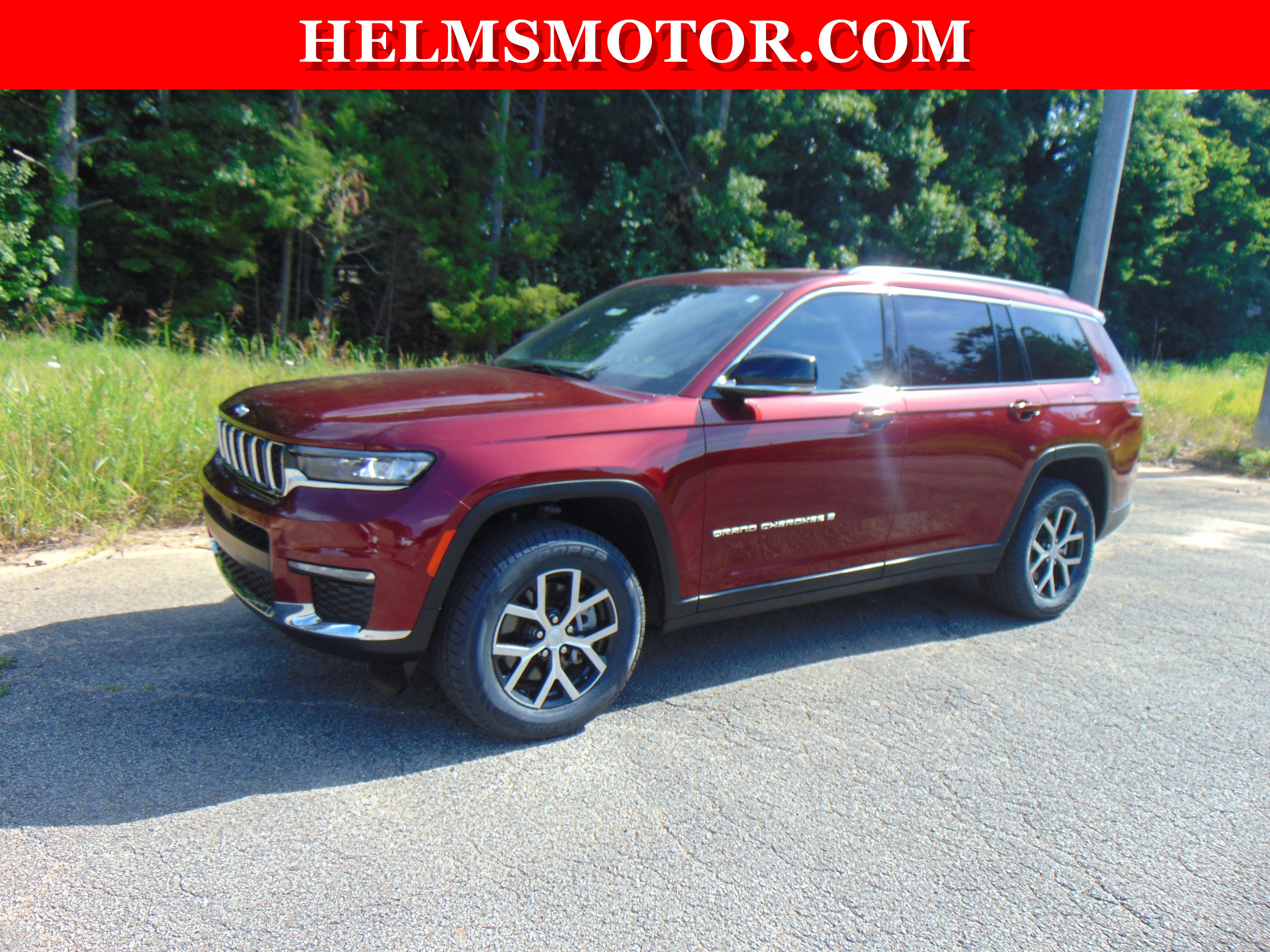 Used 2024 Jeep Grand Cherokee L Limited AWD/4WD image 5