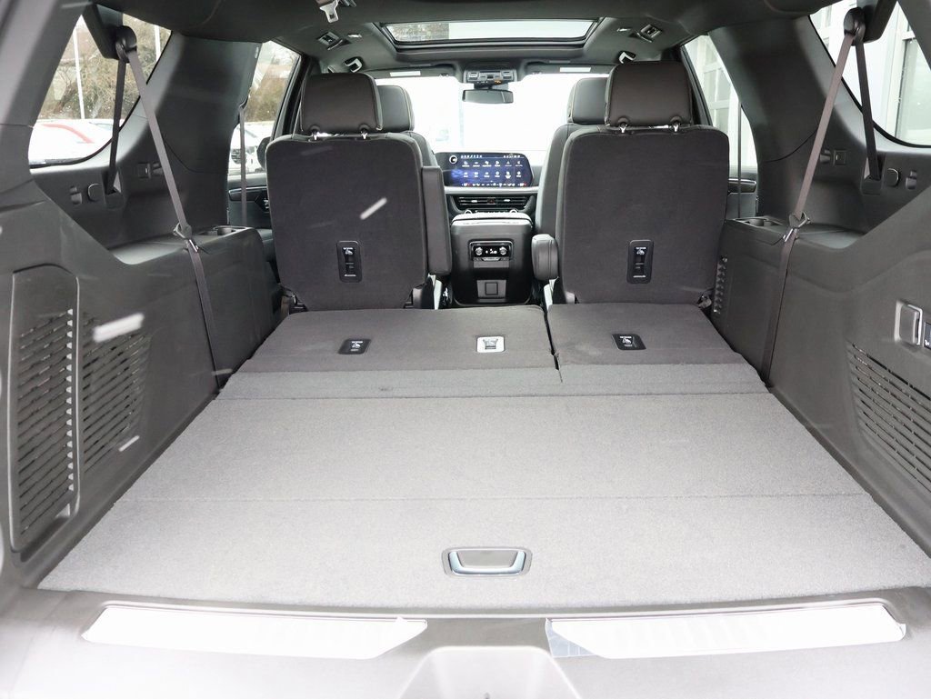 New 2025 Chevrolet Suburban Premier w/ Sun And Tow Package image 37