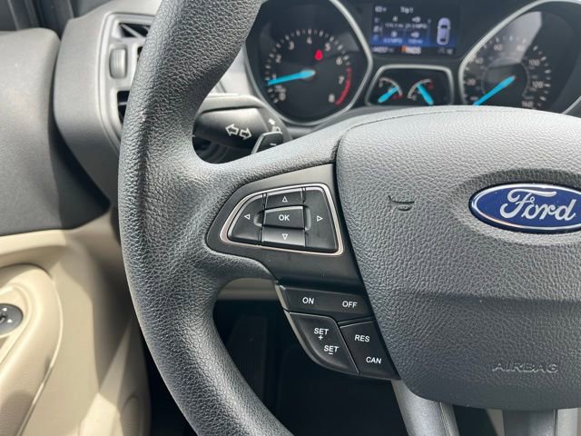 Used 2017 Ford Escape SE w/ Equipment Group 201A FWD image 15