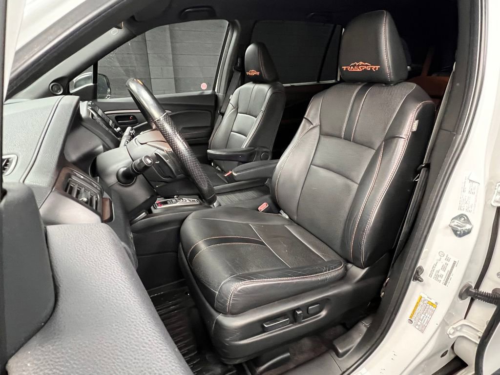 Used 2022 Honda Pilot TrailSport image 2