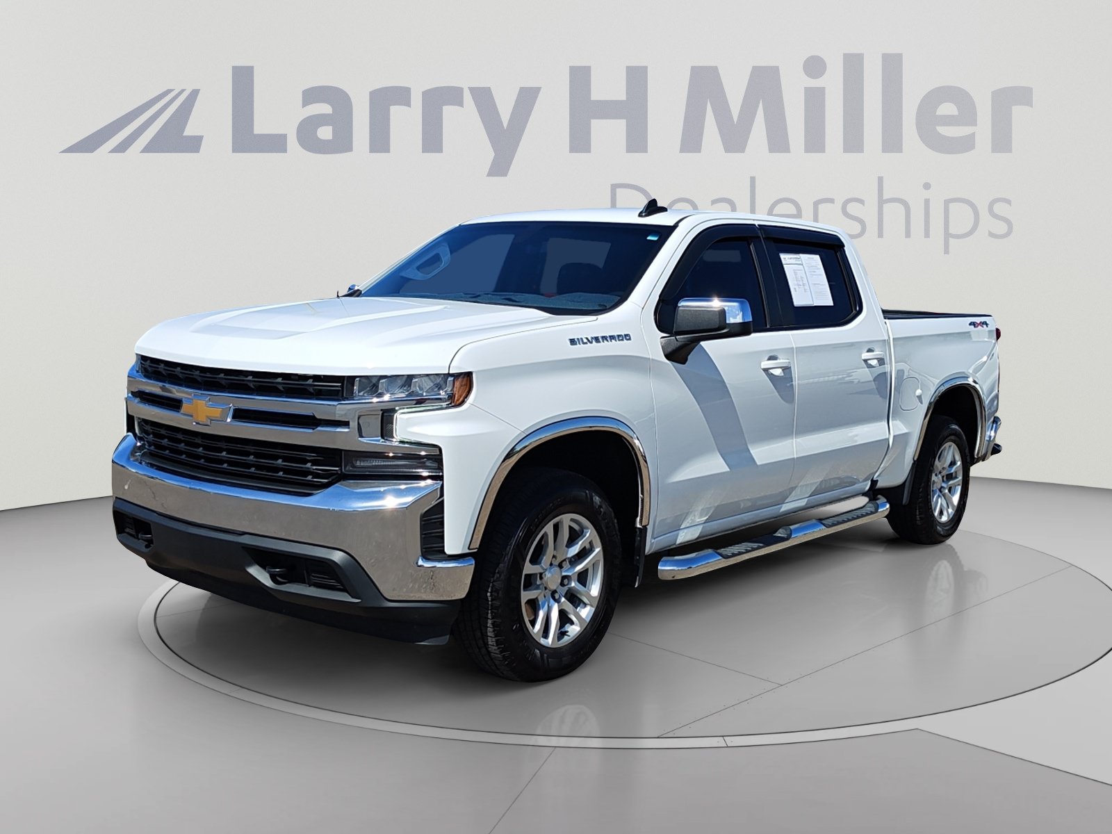 Used 2021 Chevrolet Silverado 1500 LT w/ Bed Protection Package AWD/4WD image 1