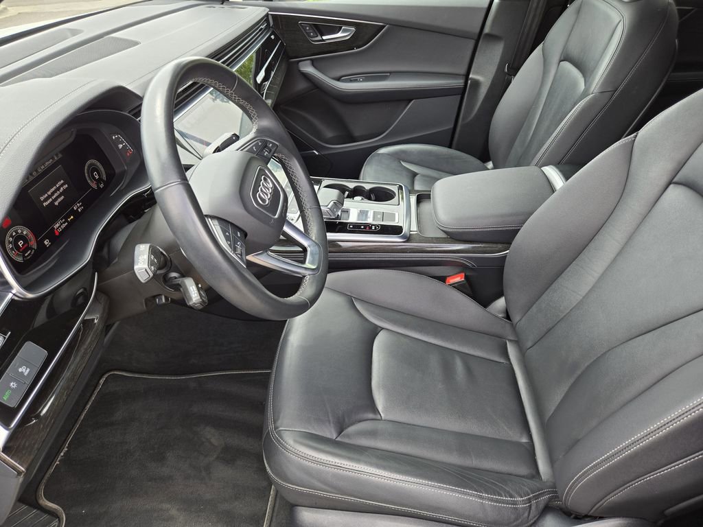 Used 2025 Audi Q7 3.0T Premium Plus AWD/4WD image 8