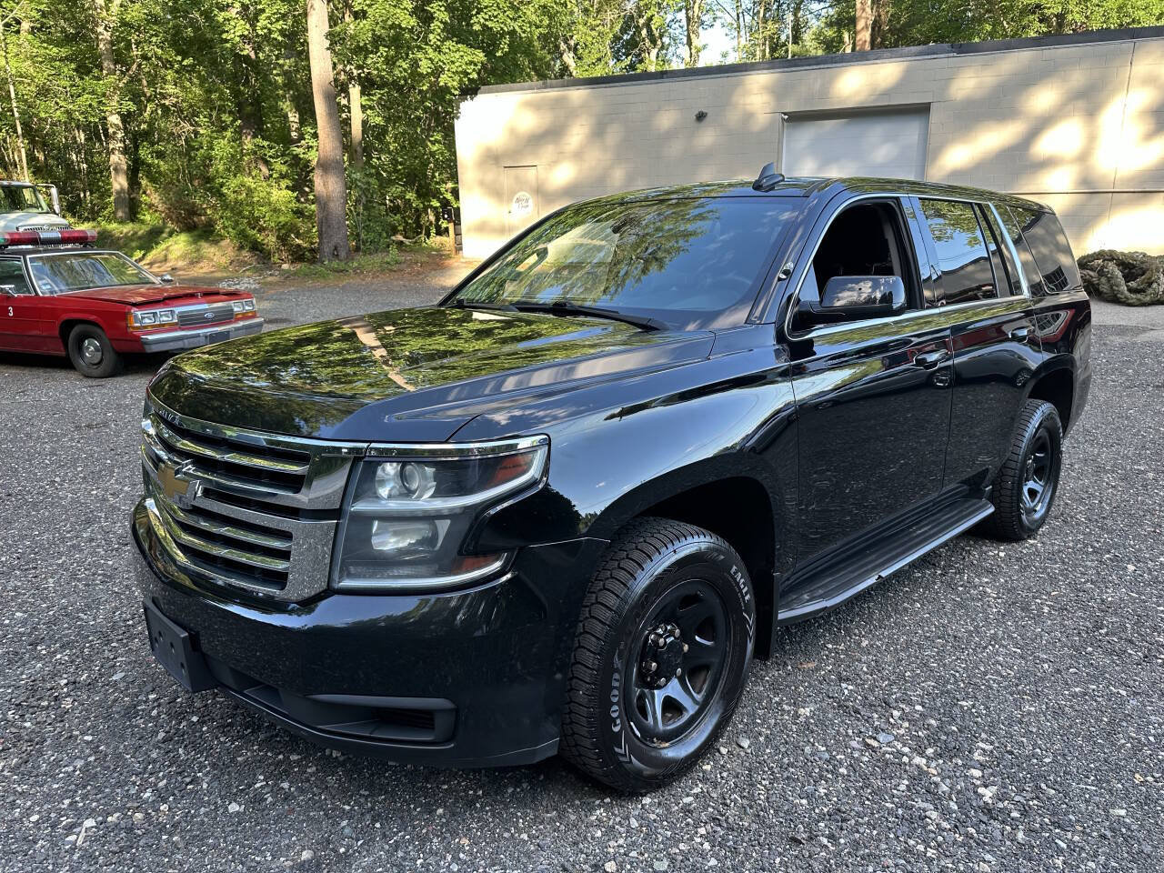 Used 2020 Chevrolet Tahoe 4WD w/ Remote Keyless Entry Package image 3