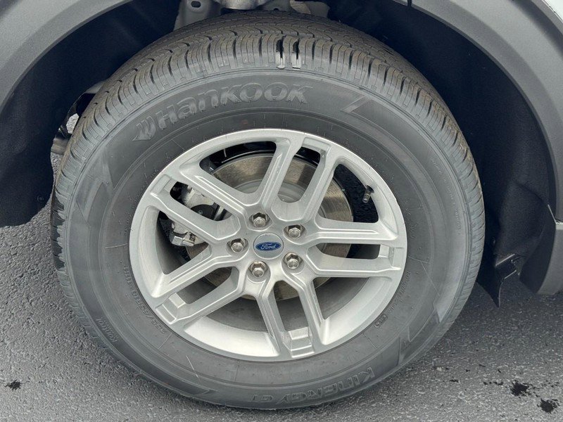 New 2026 Ford Explorer Active image 4