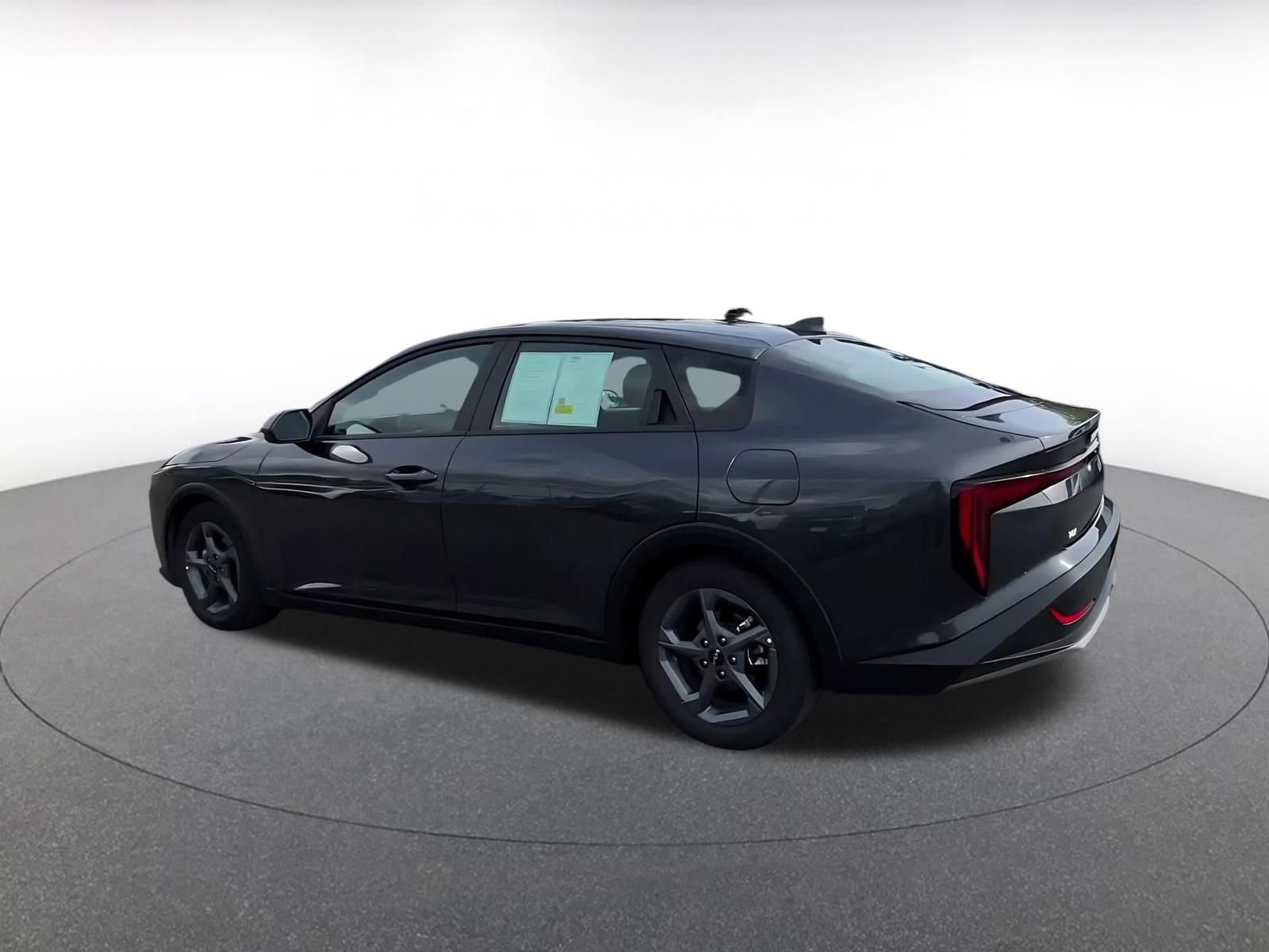 Used 2025 Kia K4 FWD image 10