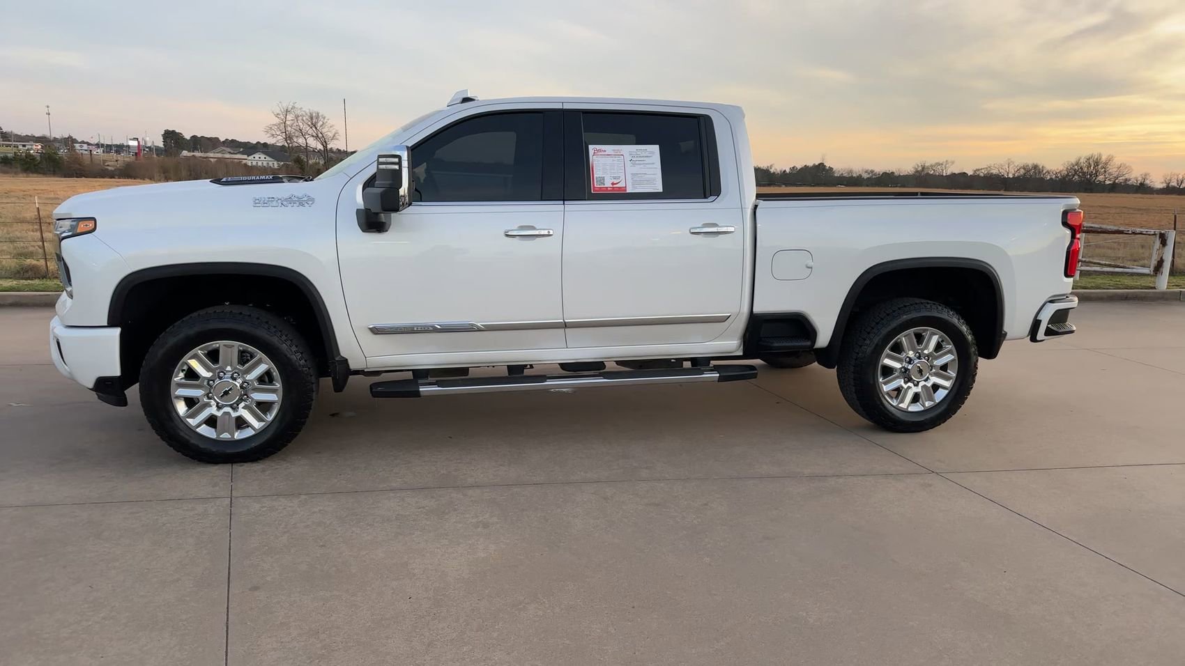 Used 2025 Chevrolet Silverado 2500 High Country w/ High Country Premium Package AWD/4WD image 6