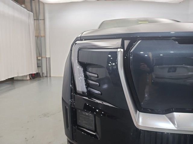 New 2025 GMC Sierra EV Denali image 32