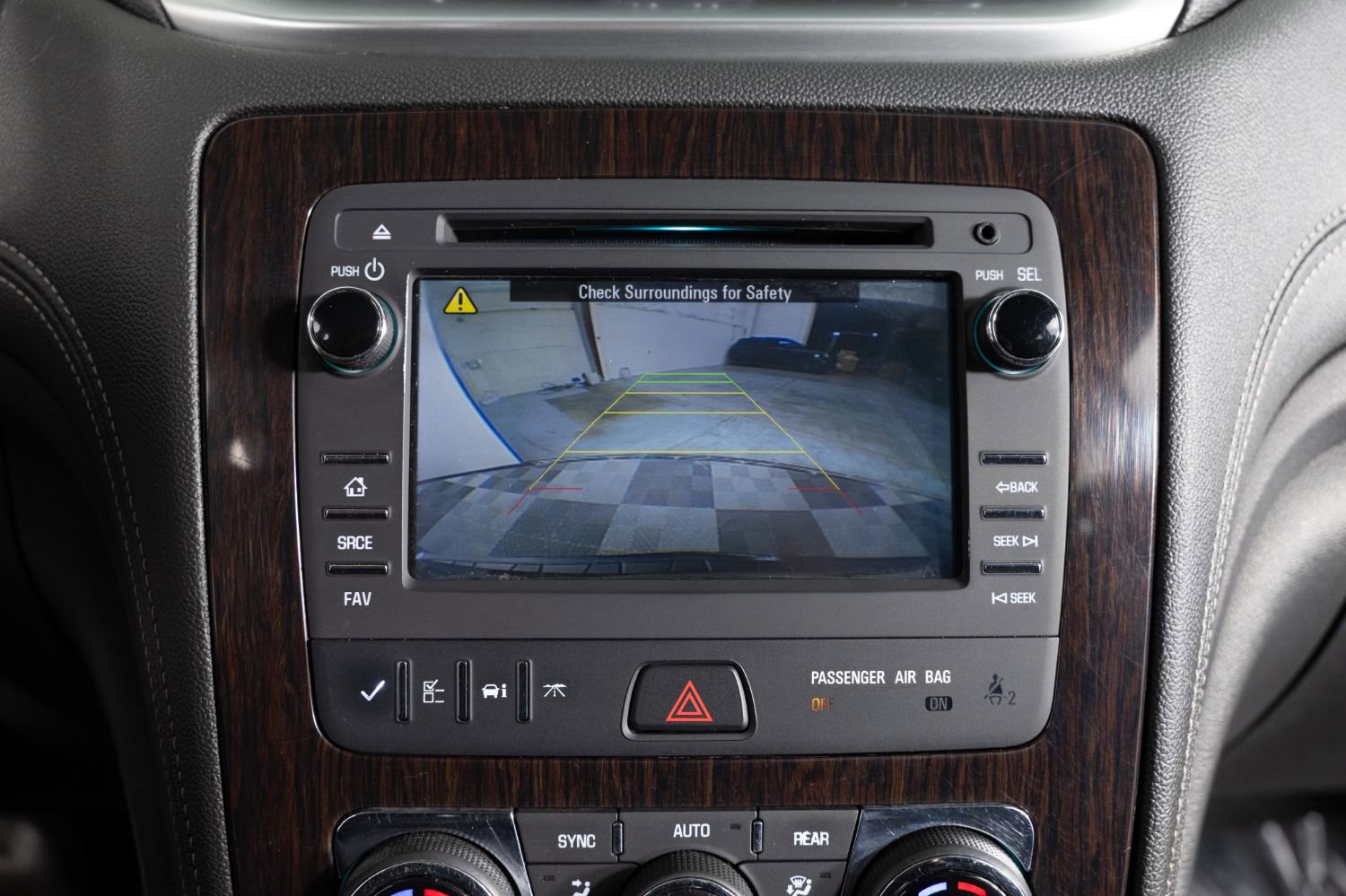 Used 2017 Chevrolet Traverse LT image 42