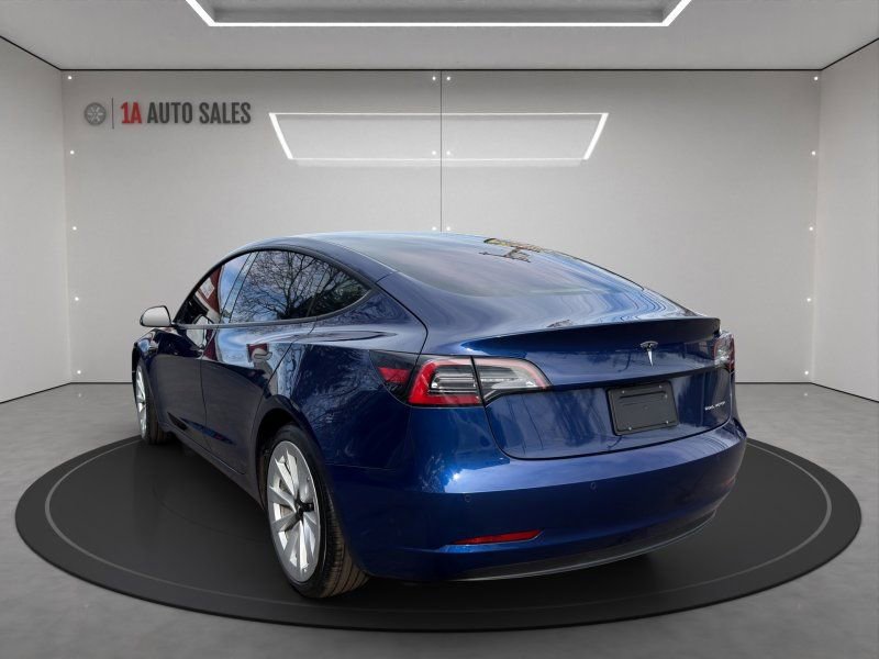Used 2022 Tesla Model 3 Long Range image 3