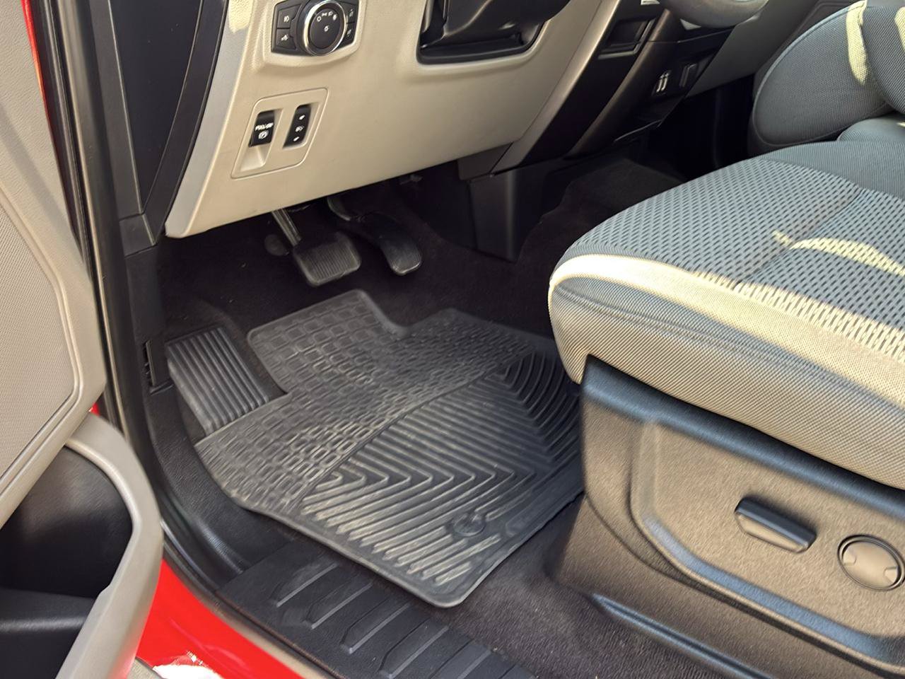 Used 2019 Ford F150 XLT w/ Equipment Group 301A Mid AWD/4WD image 22