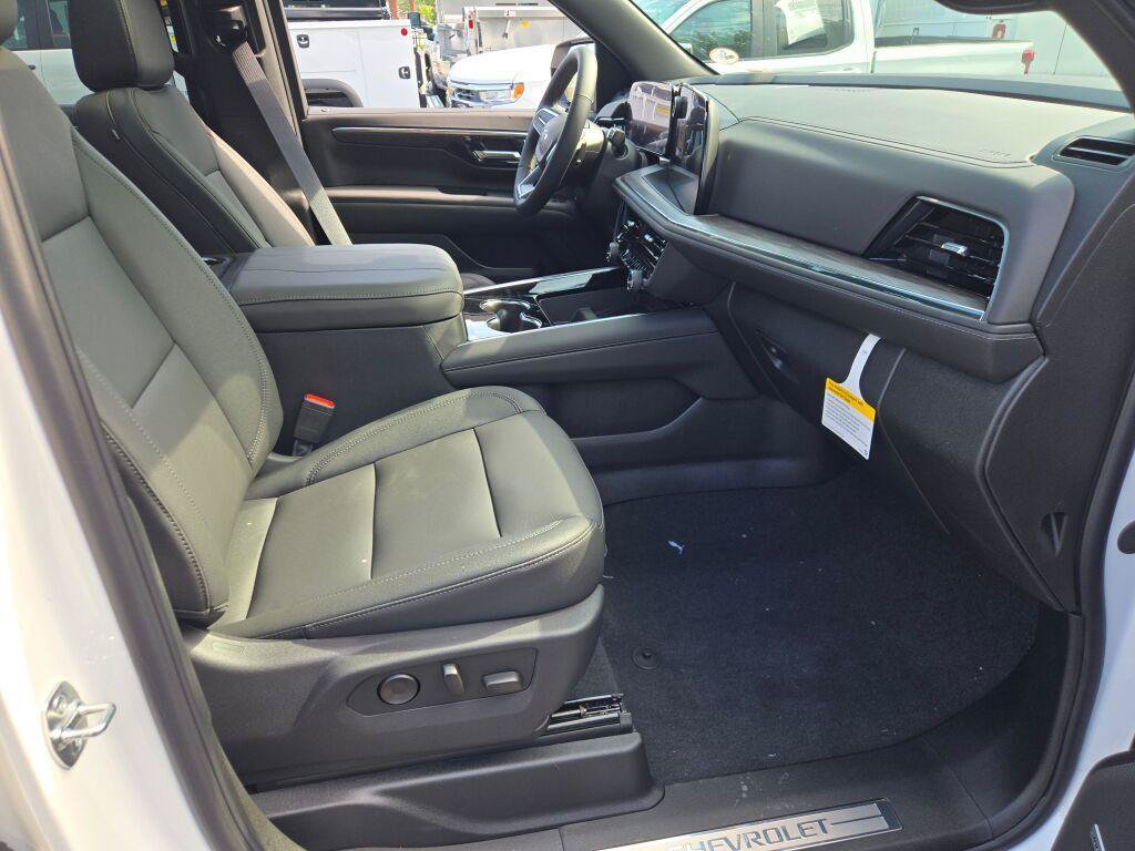 New 2026 Chevrolet Tahoe Z71 w/ Comfort Package AWD/4WD image 7