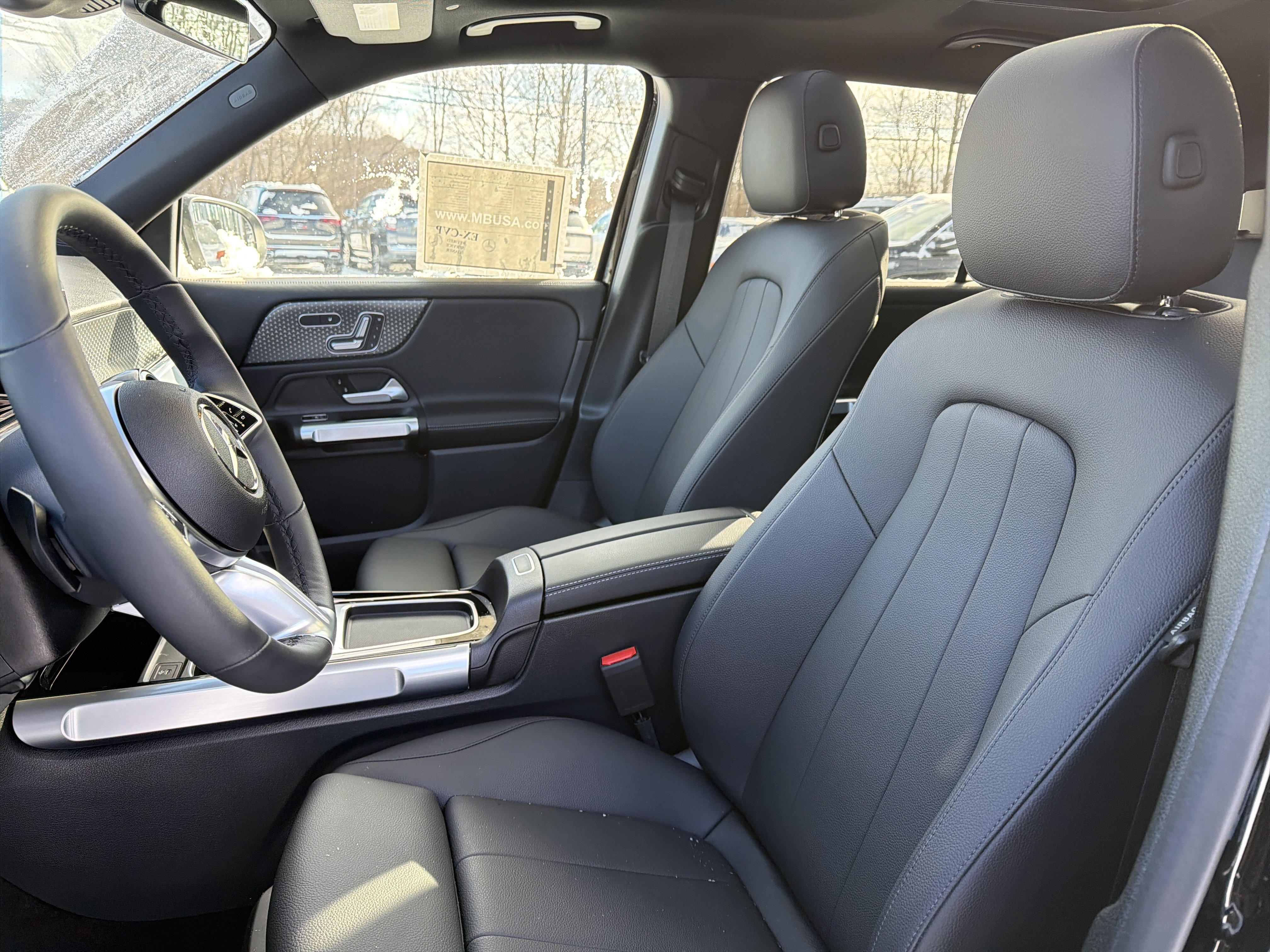 Used 2026 Mercedes-Benz GLB 250 4MATIC image 10