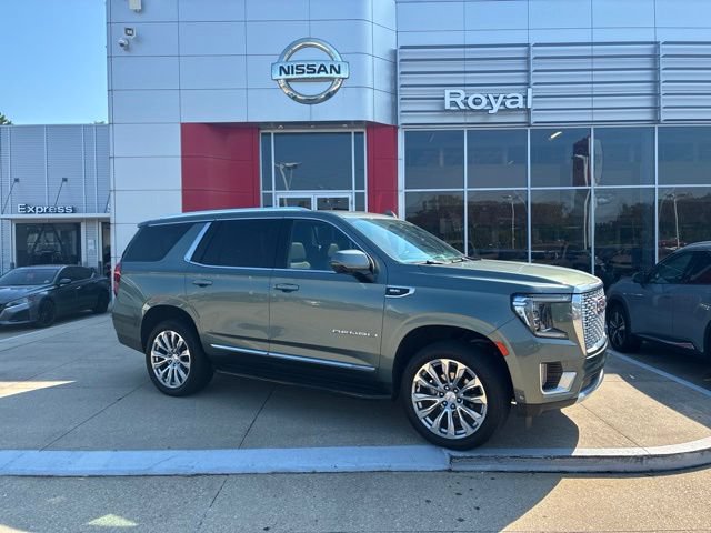 Used 2024 GMC Yukon Denali w/ Advanced Technology Package RWD image 1