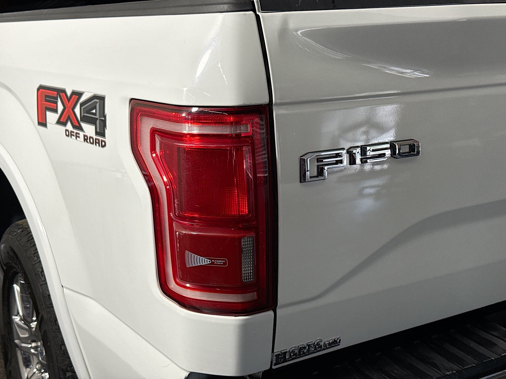Used 2015 Ford F150 Lariat w/ Equipment Group 502A Luxury AWD/4WD image 36