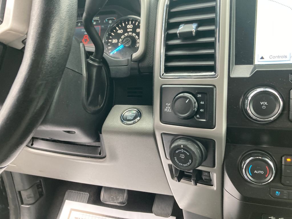 Used 2019 Ford F150 Lariat w/ Trailer Tow Package AWD/4WD image 21