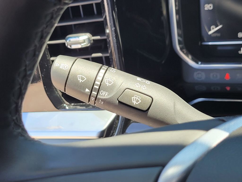 Used 2025 GMC Sierra 1500 Elevation AWD/4WD image 25