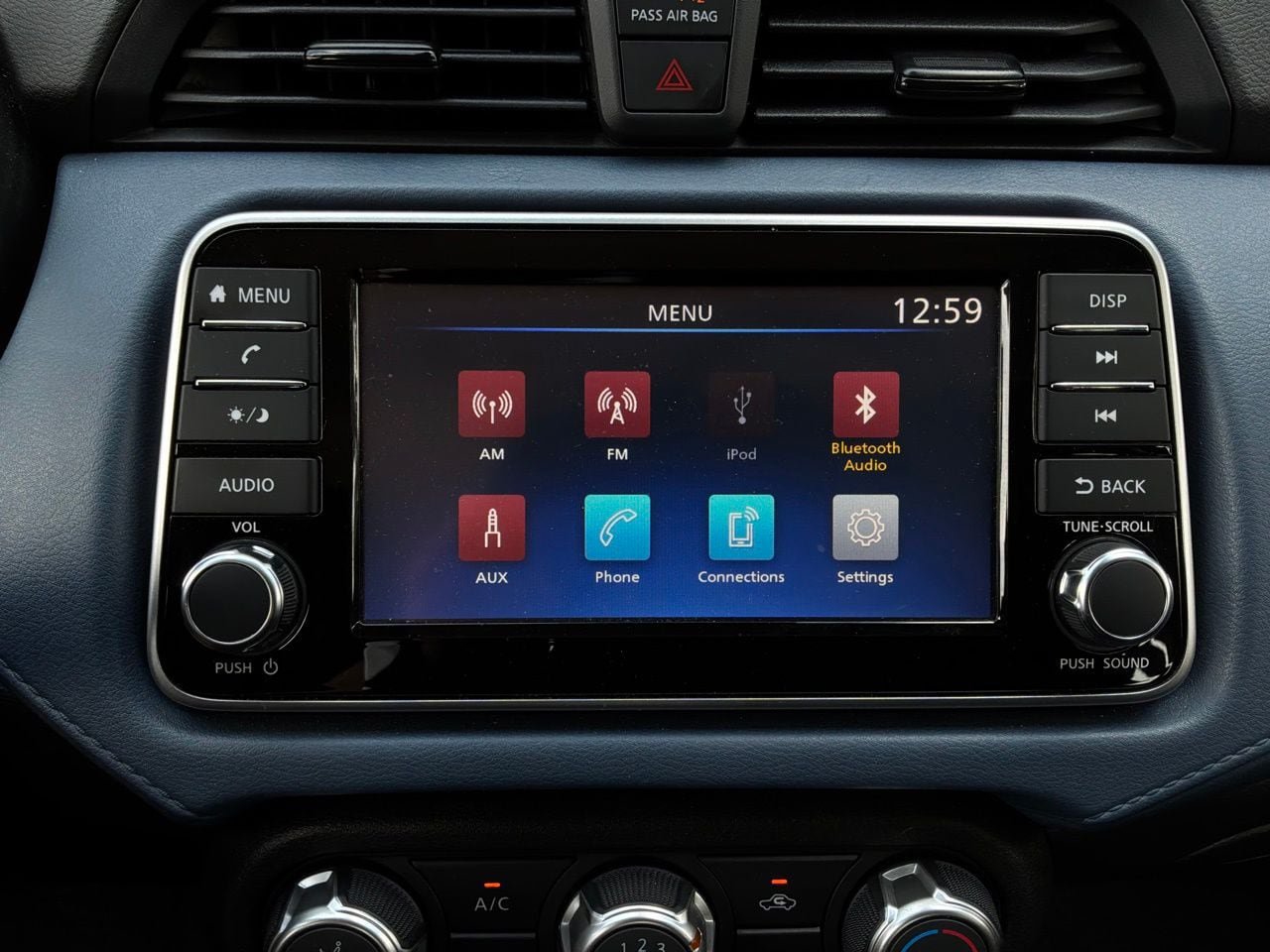 Used 2025 Nissan Versa SV FWD image 26
