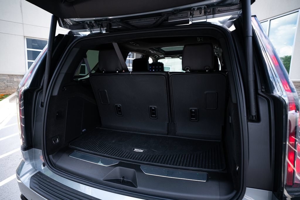 Used 2025 Cadillac Escalade V w/ LPO, ONYX Package AWD/4WD image 51