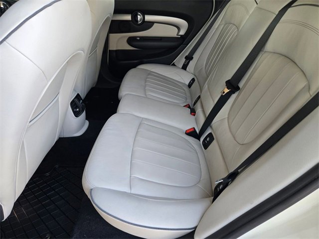 Used 2019 MINI Cooper Clubman Signature image 19