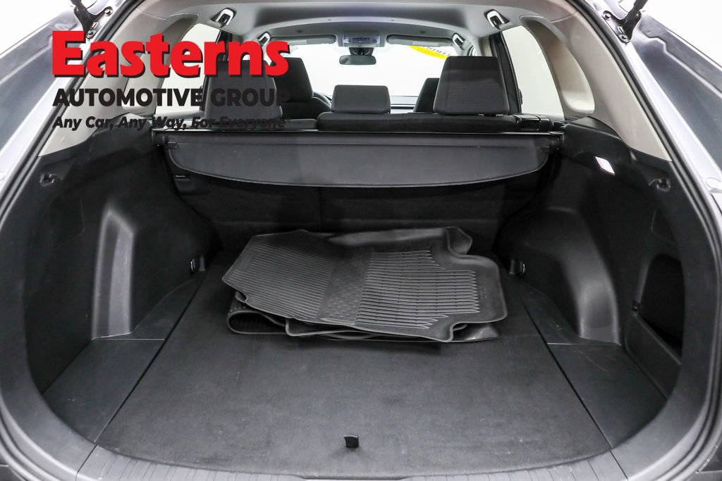 Used 2023 Toyota RAV4 LE image 9