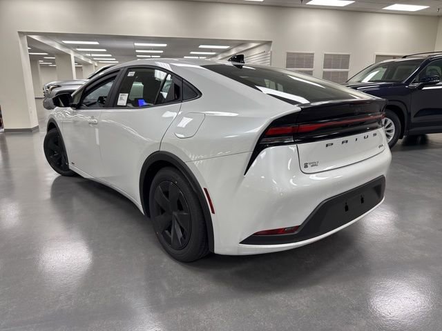 New 2026 Toyota Prius LE image 4